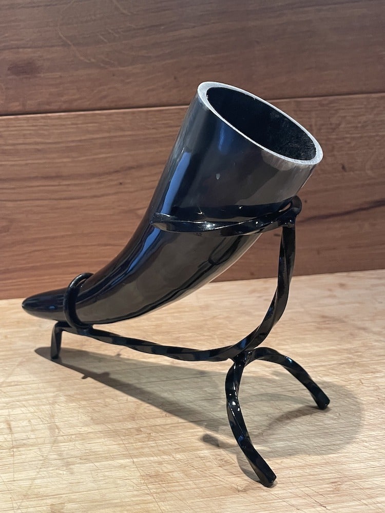 Methorn Trinkhorn mit Ständer – Bild 2